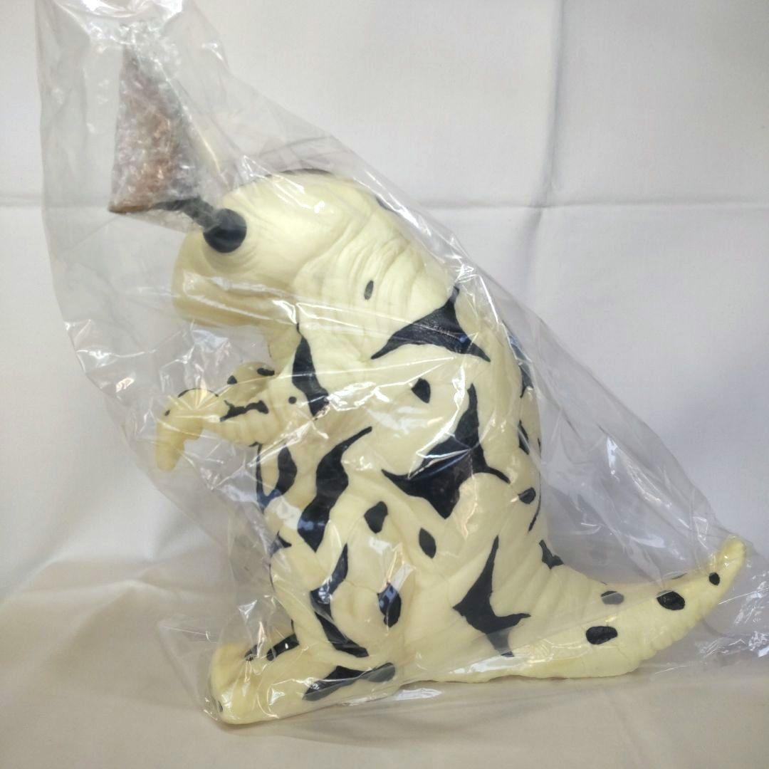 〈新品〉1/1スケール マケット怪獣 リムエレキング ～特典メビウス写真付き