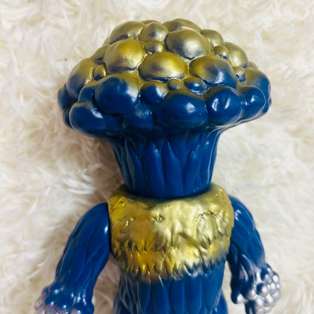 マーミット ビニールパラダイス マタンゴ 限定版 青成型 金&銀 ソフビ M1号