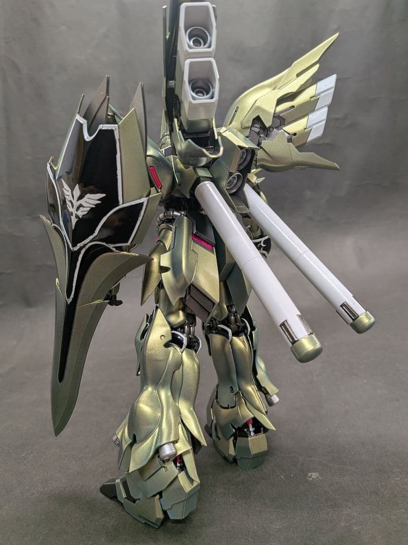 機動戦士ガンダムUC MGシナンジュ（クワトロ・バジーナ専用）