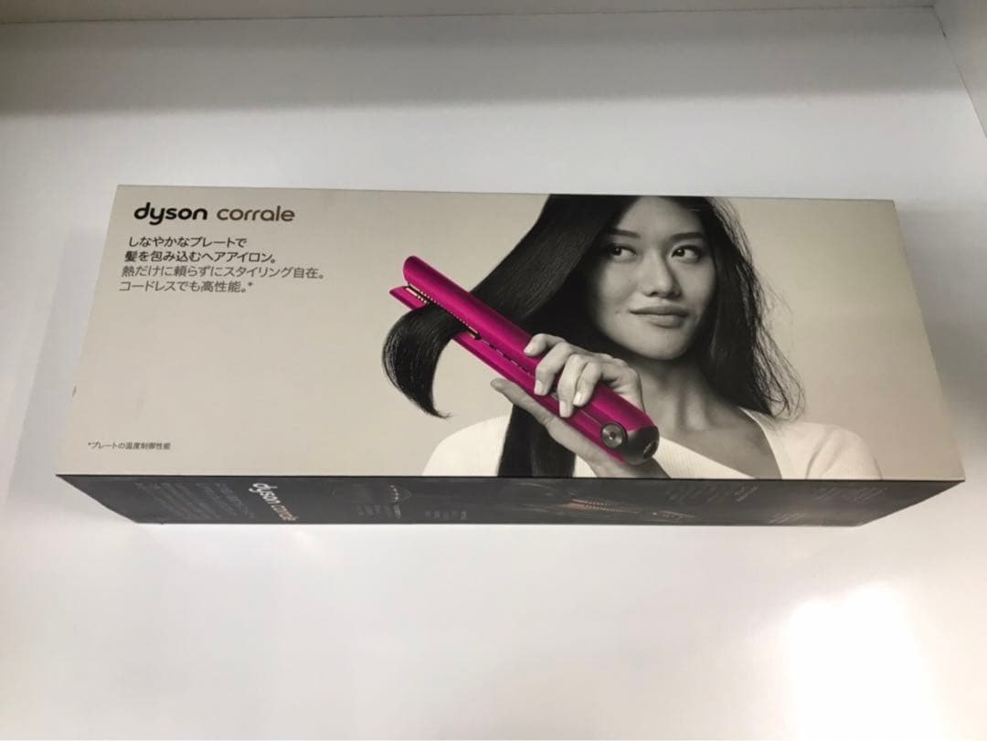 美品 【特売】Dyson ダイソン・ヘアアイロン・HS03 FBN