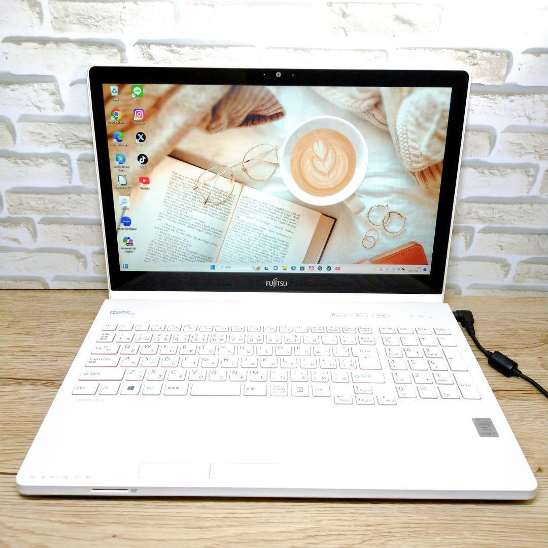 限定1台✨美品✨️タッチパネル♥高速SSD ノートパソコン♪サクサク動作で快適