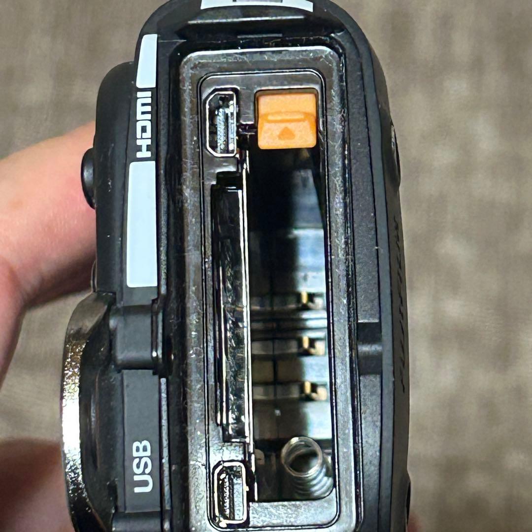 動作品　FUJIFILM FinePix XP200 ブルー コンデジ　防水防塵