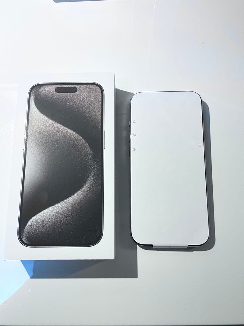 美品 iPhone 15Pro 256GB AppleCare付(10/31まで