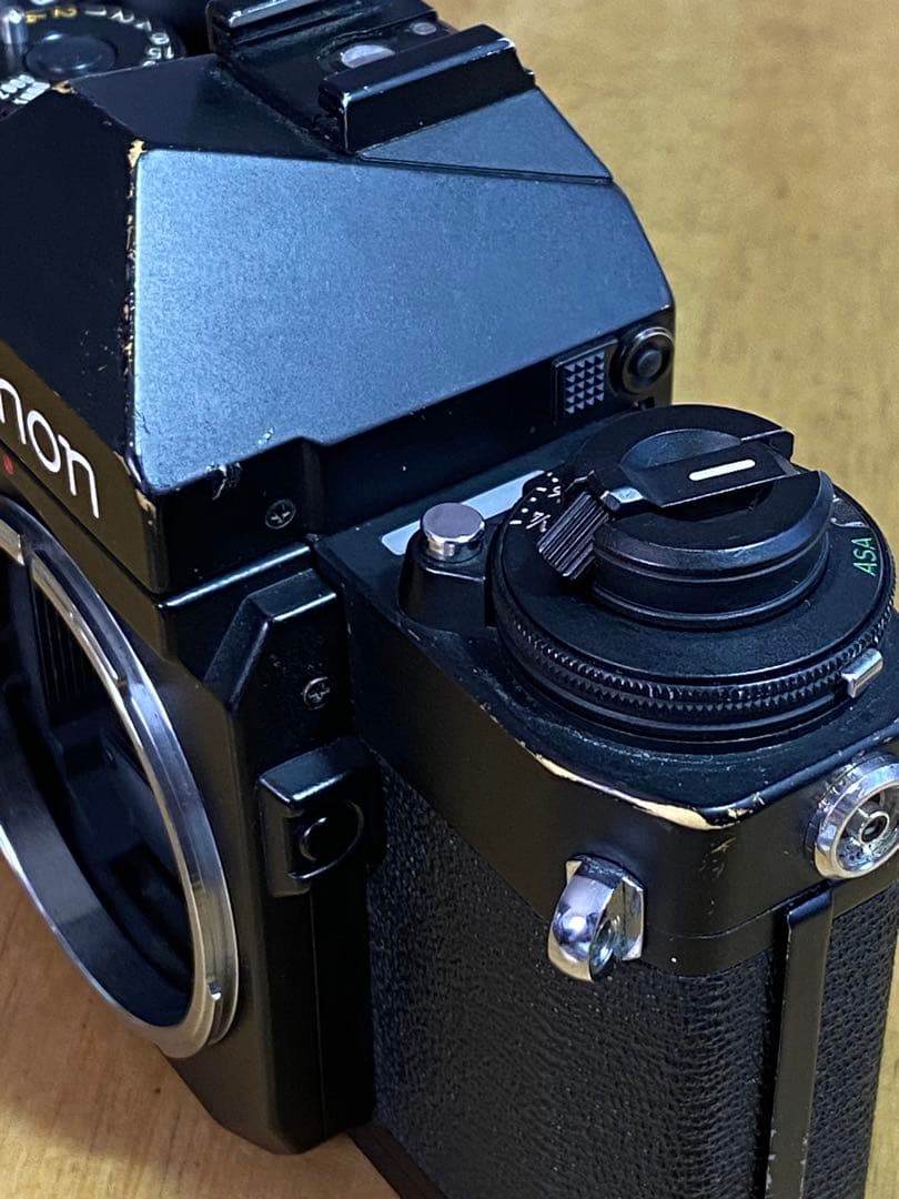 田*中様 【ジャンク品】CANON New F-1 ボディ