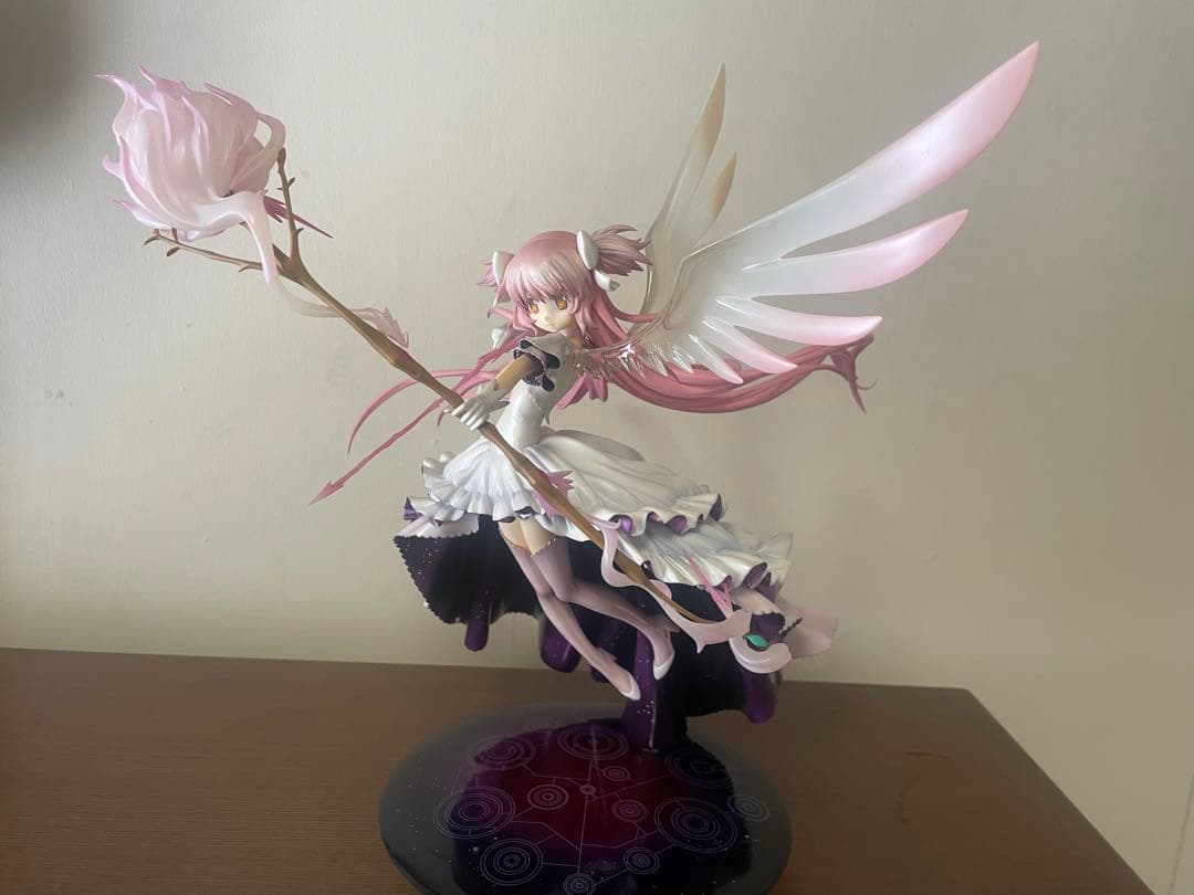 【中古】魔法少女まどか☆マギカ アルティメットまどか 1/8スケールフィギュア