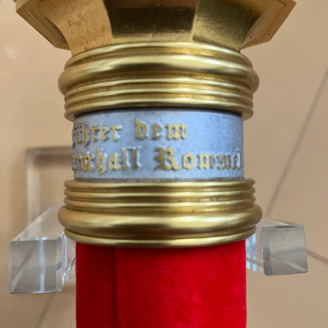 ドイツ軍　元帥杖　ロンメル将軍仕様　アクリル台座、白手袋付き