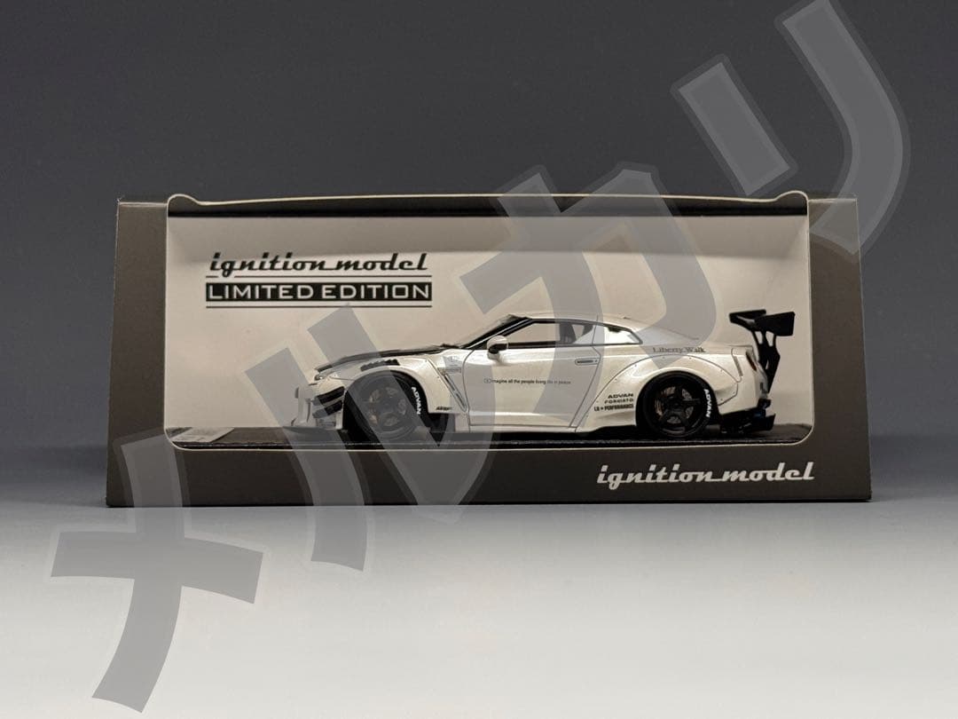 IG 1/43 LB WORKS 日産 GT-R R35 ホワイト 2553
