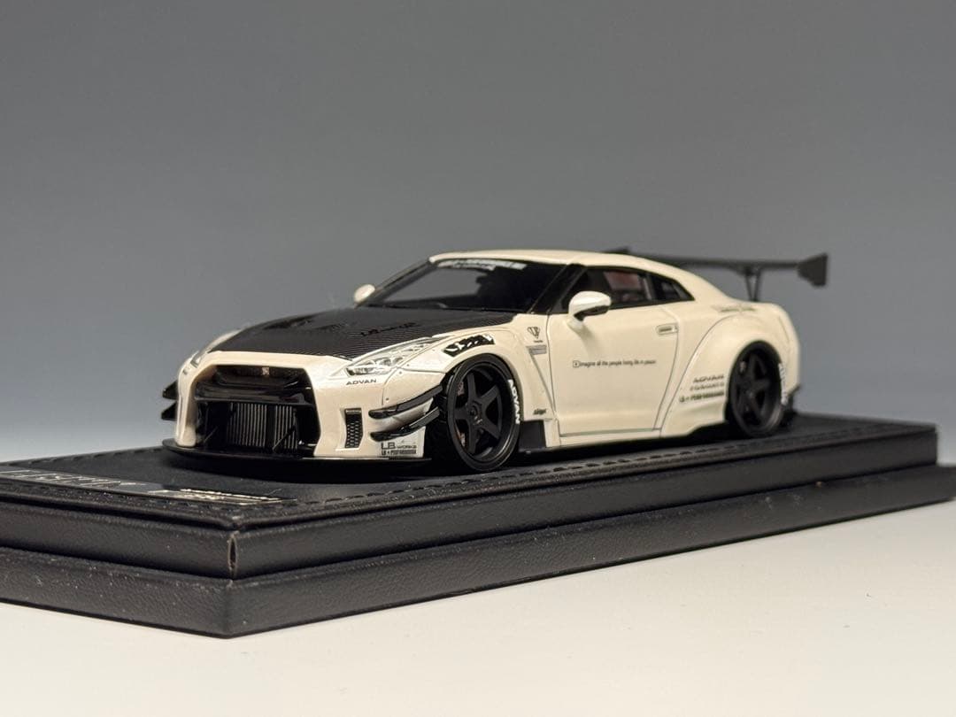 IG 1/43 LB WORKS 日産 GT-R R35 ホワイト 2553