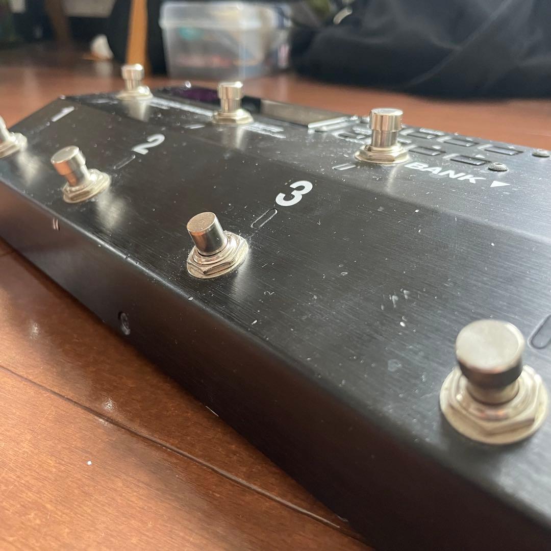 BOSS ES-8 スイッチャー