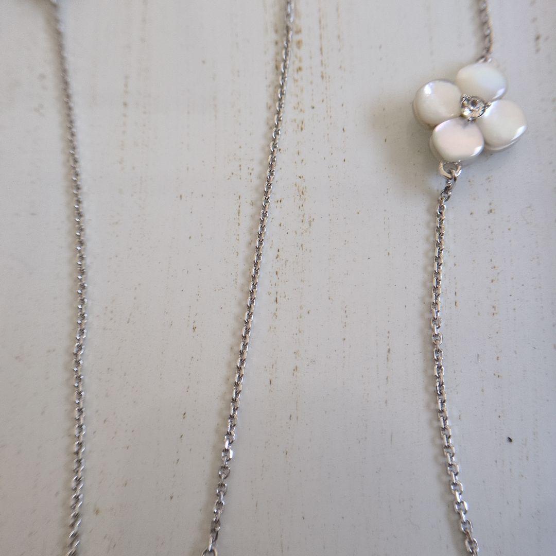 ぶ*み様 ヴァンドームブティック　フラワーモチーフ ネックレスとピアスセット