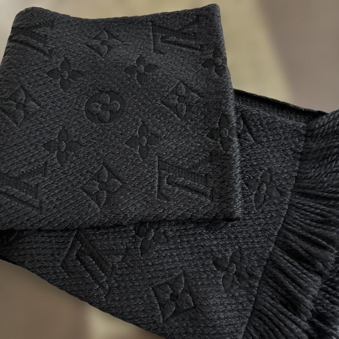 Louis Vuitton ブラック マフラー
