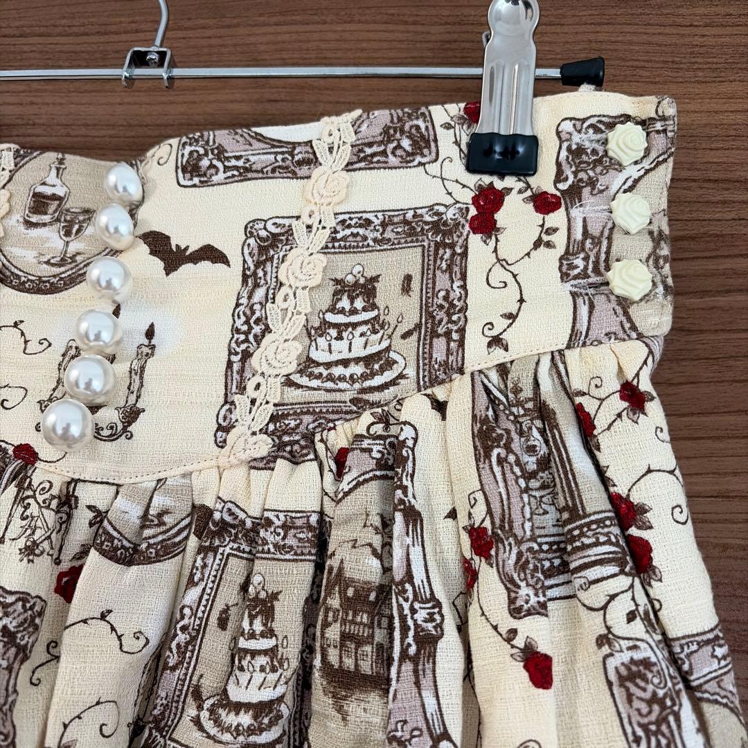 薔薇と額縁柄　スカート