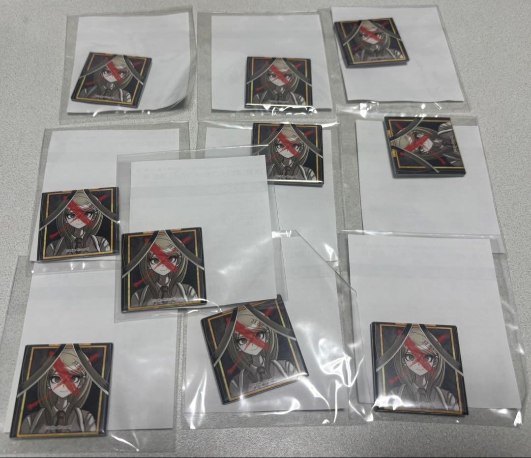 ダンガンロンパ　遺影スクエア缶バッジ　楽天コレクション　楽コレ　バッジ　赤松楓