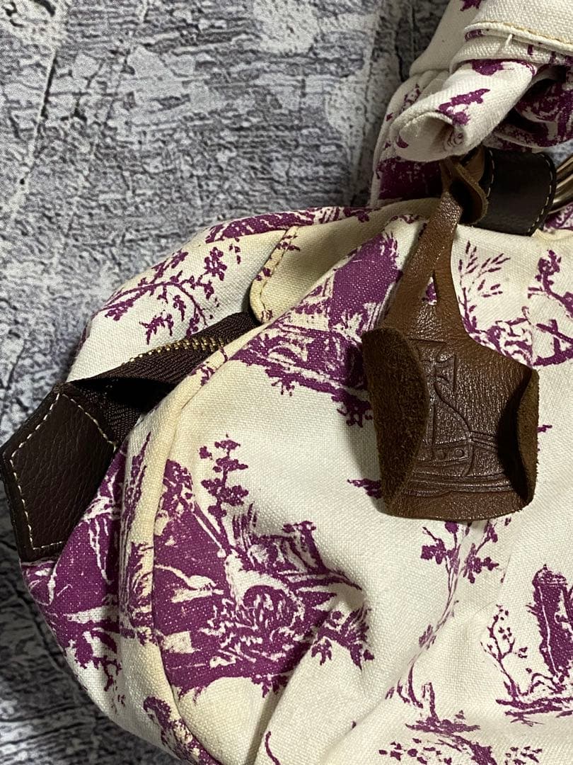 ヴィヴィアンウエストウッド　トワレ柄ハンドバッグ