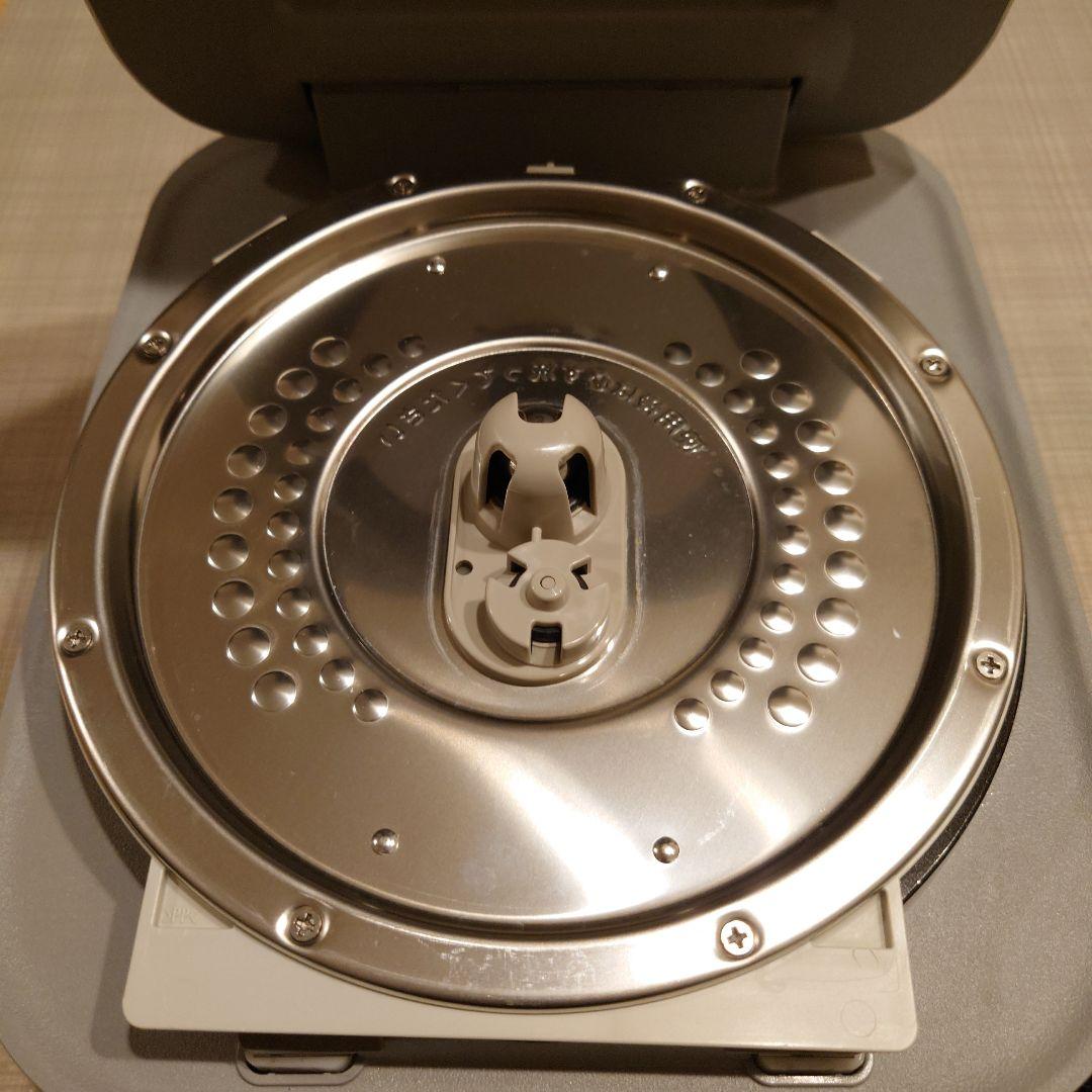 日立IHジャー炊飯器 RZ-V100HM 2022年製　内がま保証期間内
