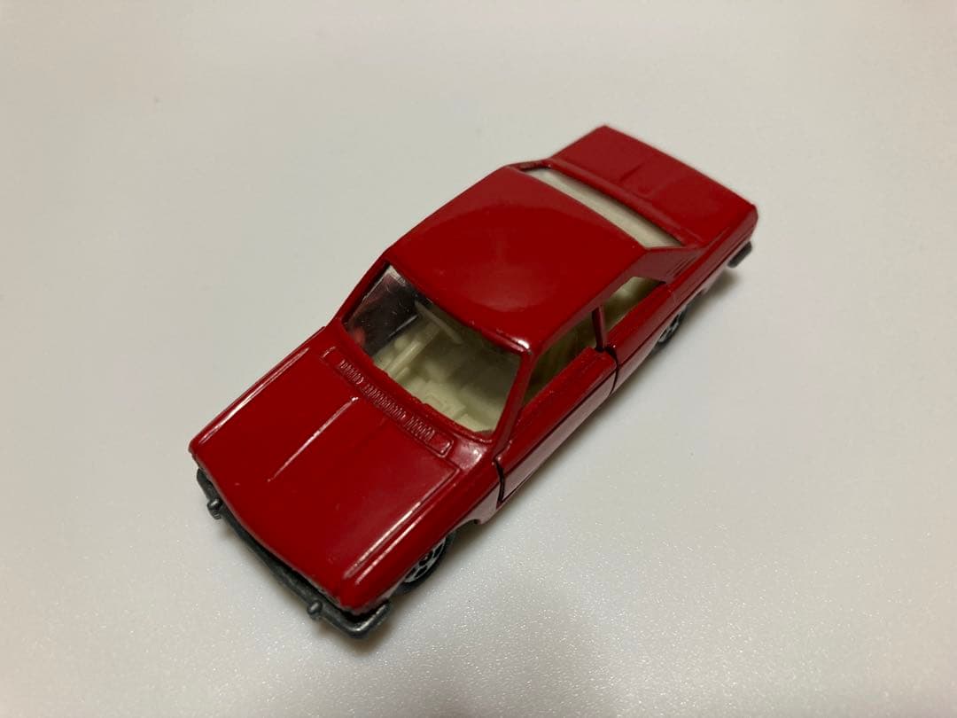 トミカ　No.1 黒箱　日本製　ニッサン　ブルーバードSSSクーペ　1Aホイール