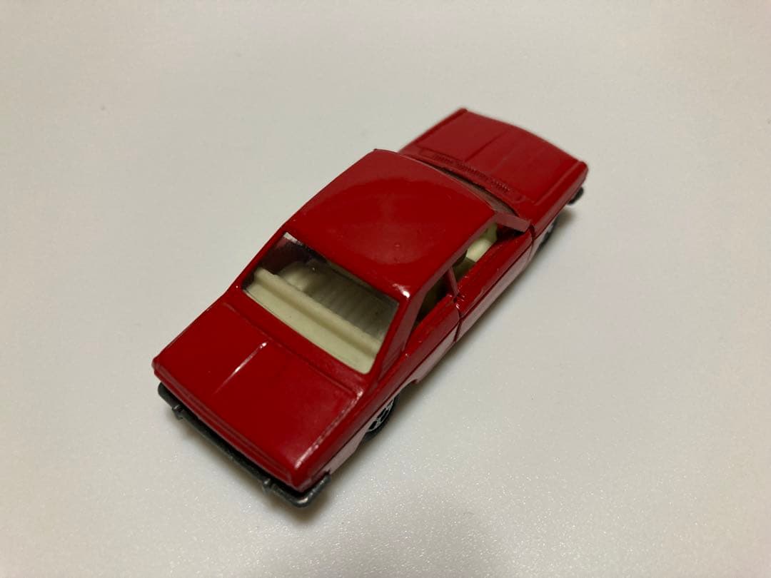 トミカ　No.1 黒箱　日本製　ニッサン　ブルーバードSSSクーペ　1Aホイール