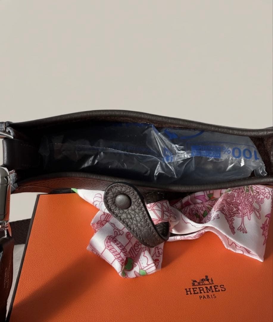 ぴんぴんまる！ Hermès 最新刻印 エヴリン TPM エベンヌ2つ目