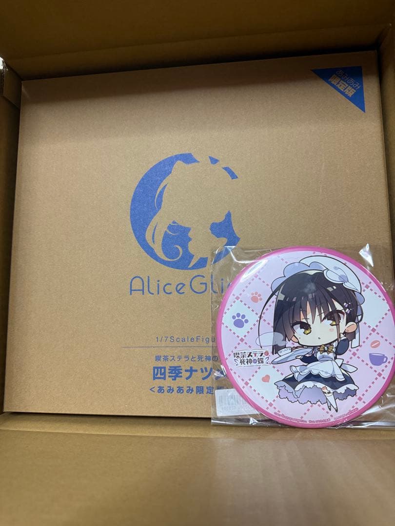 四季ナツメ　フィギュア　あみあみ限定　缶バッジつき　喫茶ステラと死神の蝶