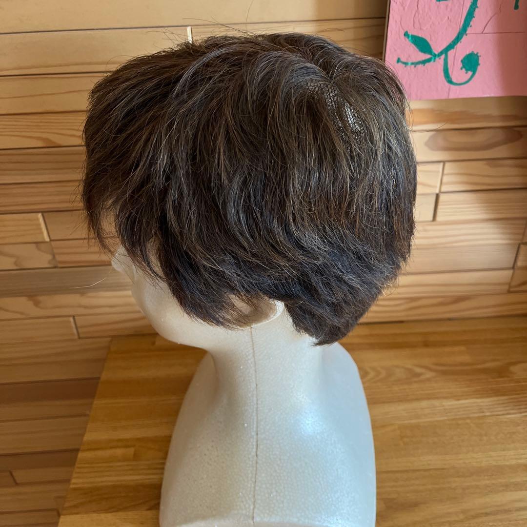 ブラウン ショートウィッグ 自然な毛並み