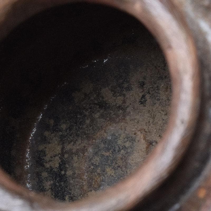 美濃古窯　黒褐釉　水滴　時代箱　V　R8278