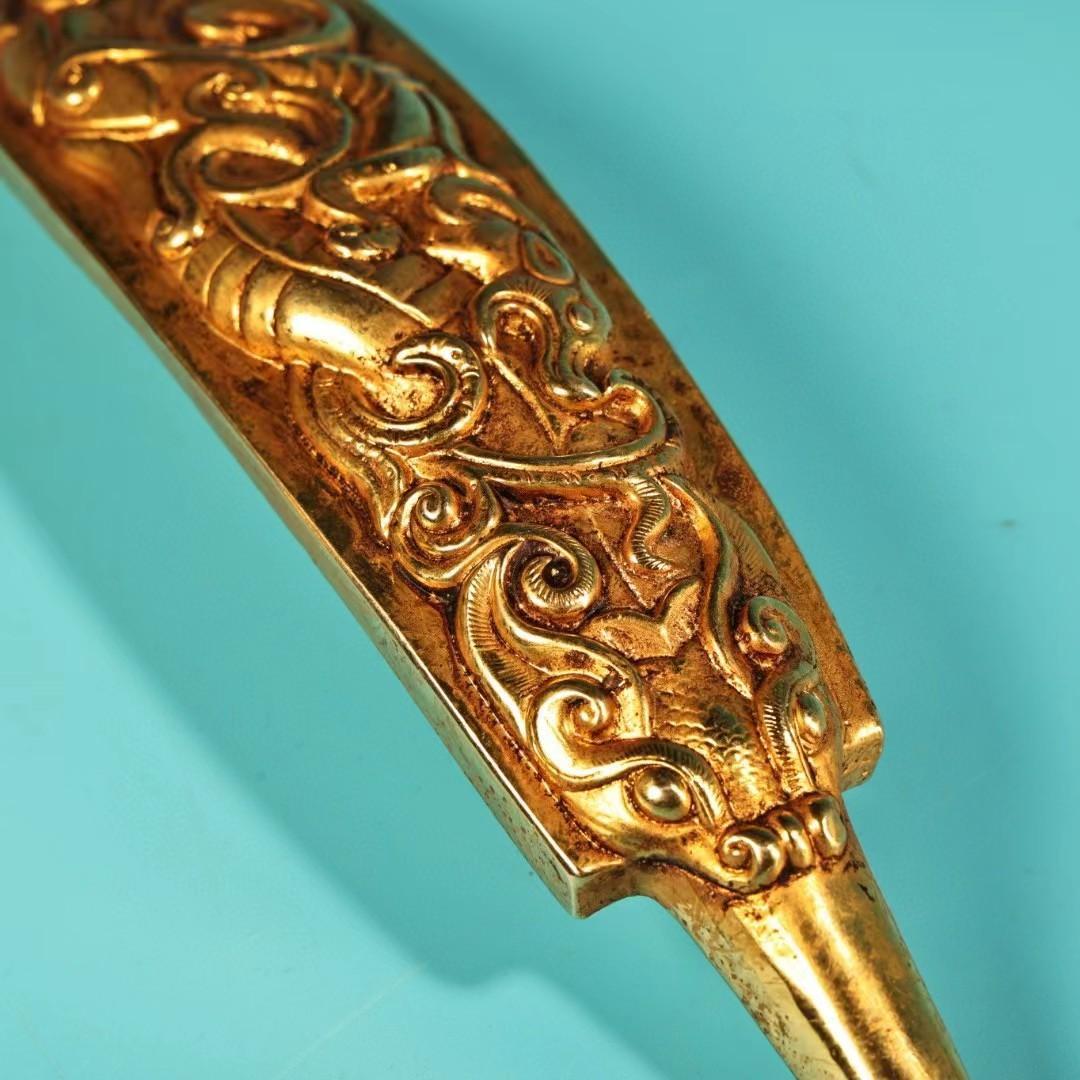 中国古美術・旧蔵龍紋如意腰帯留め・鏨刻鎏金・純銅细密彫・純手作り・高浮彫り・根付