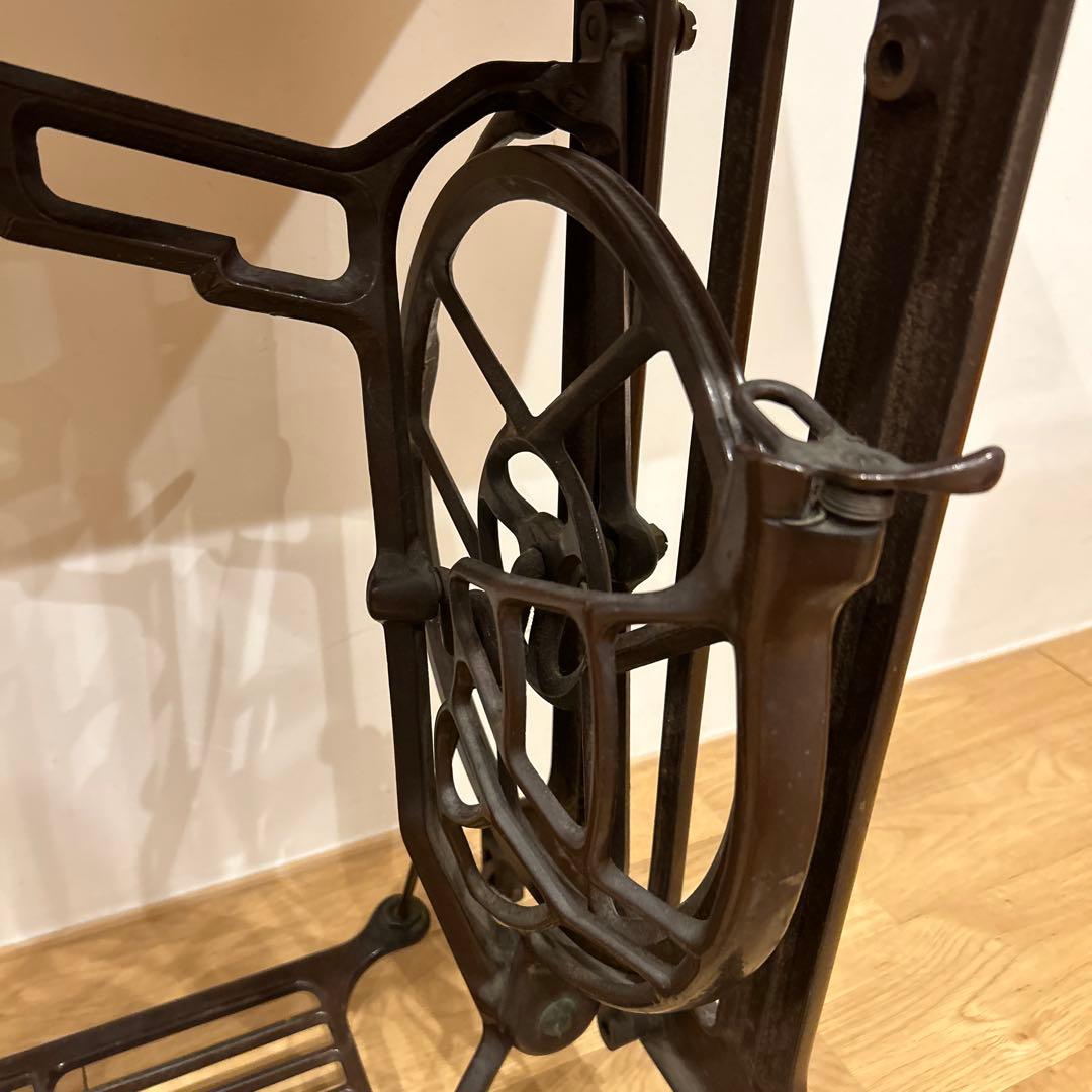 古いミシン台　昭和レトロ　古家具　古道具　生活雑貨　ビンテージ　展示台