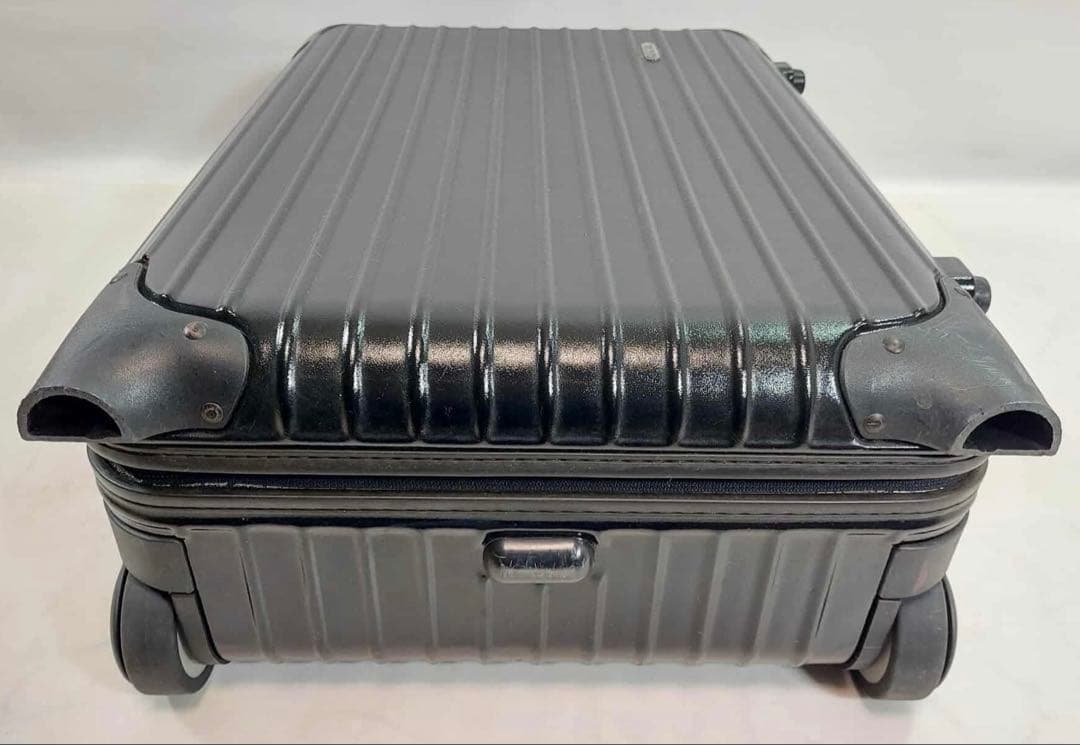 RIMOWA 32L キャリケース ブラック