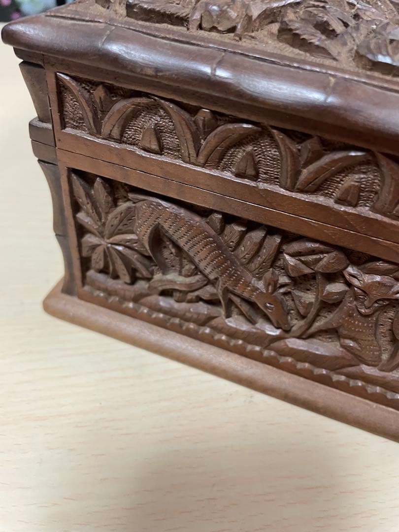 インド　アニマル　動物　カシミールヤギ　伝統工芸品　木製彫刻　ジュエルボックス