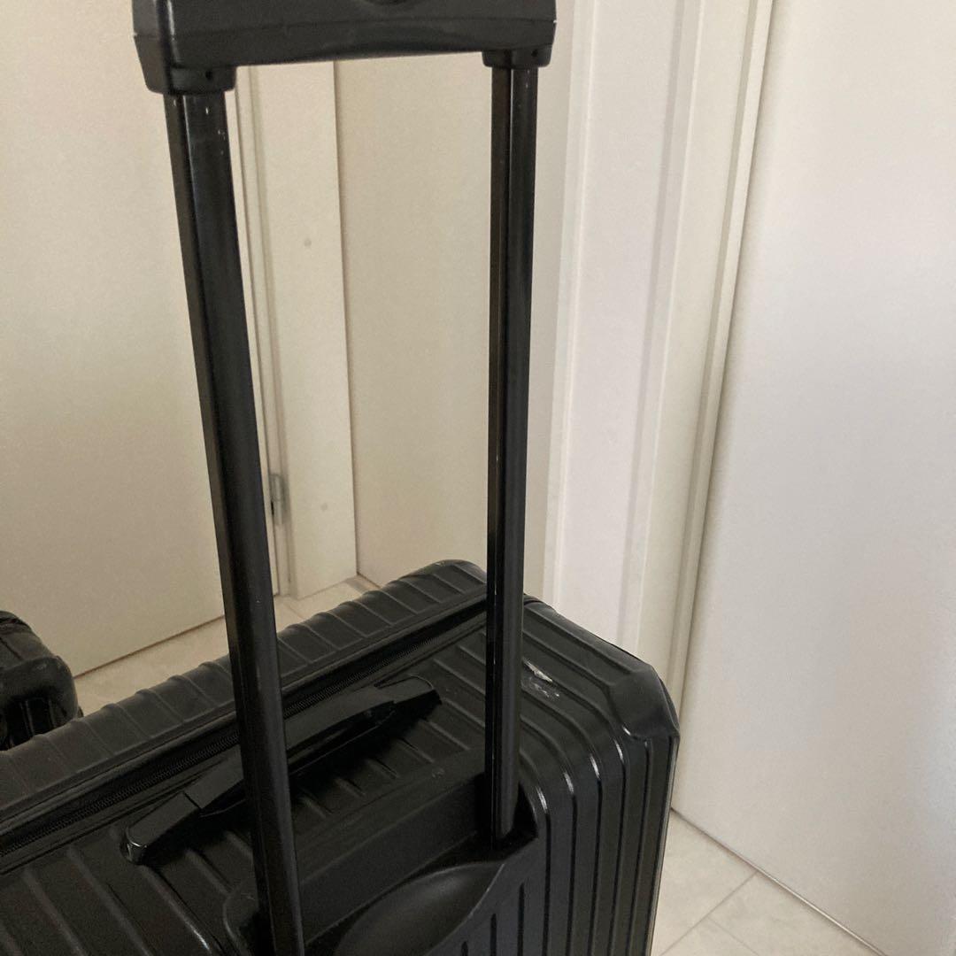 リモワ　サルサスーツケース　2輪