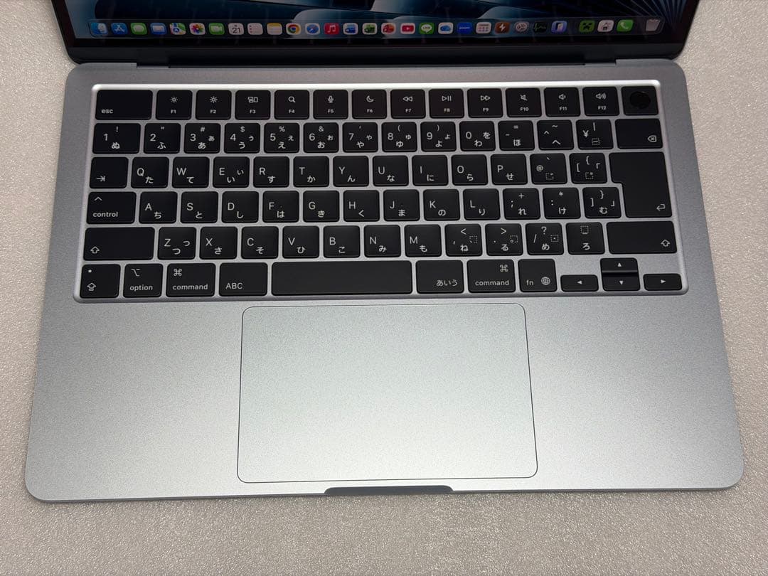 【極美品・AppleCare】MacBook Air 13インチ スカイブルー