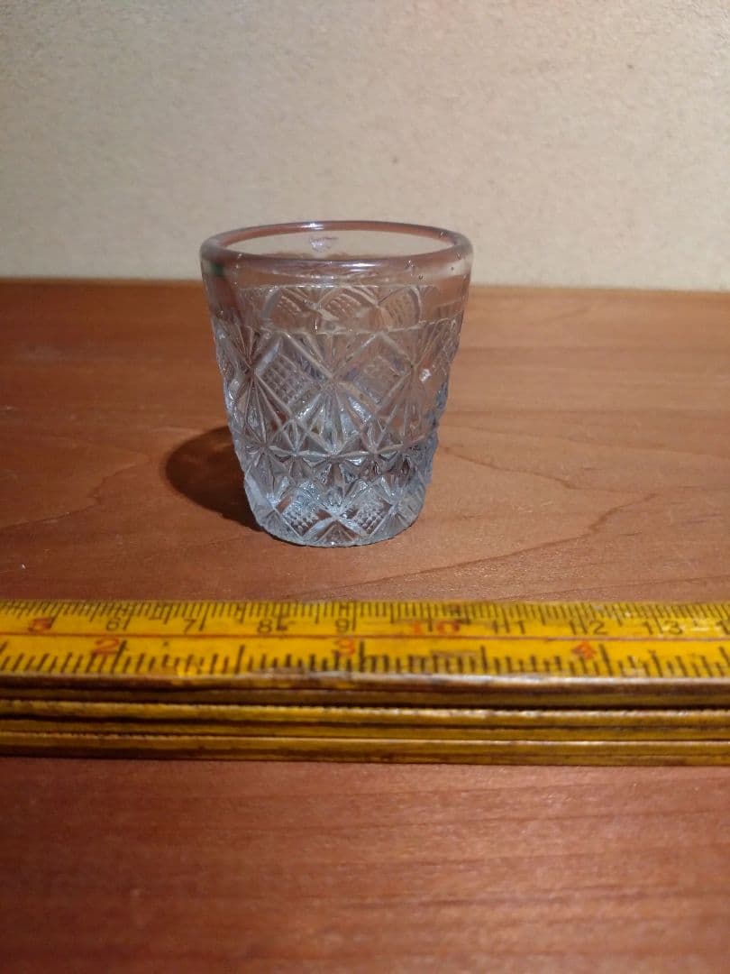 魚子紋  プレスガラス盃 （透明）