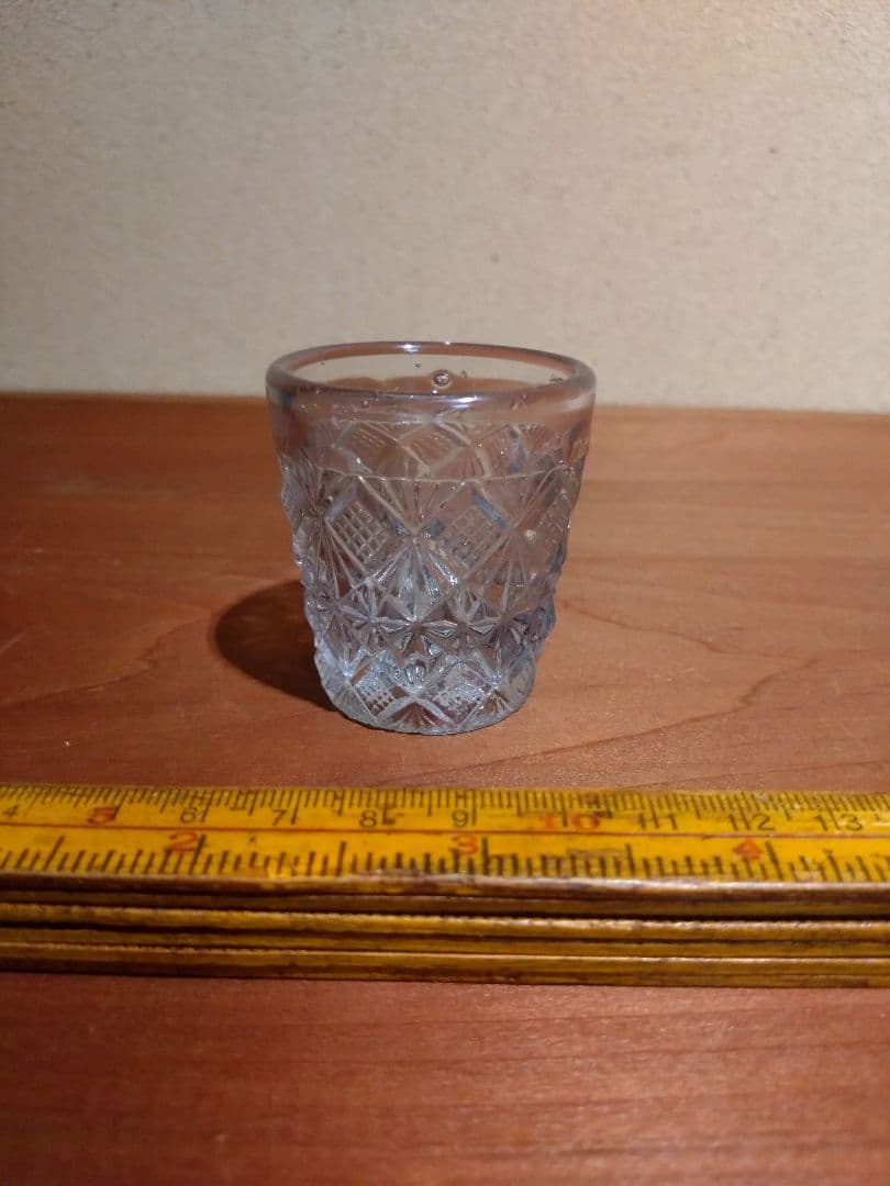 魚子紋  プレスガラス盃 （透明）