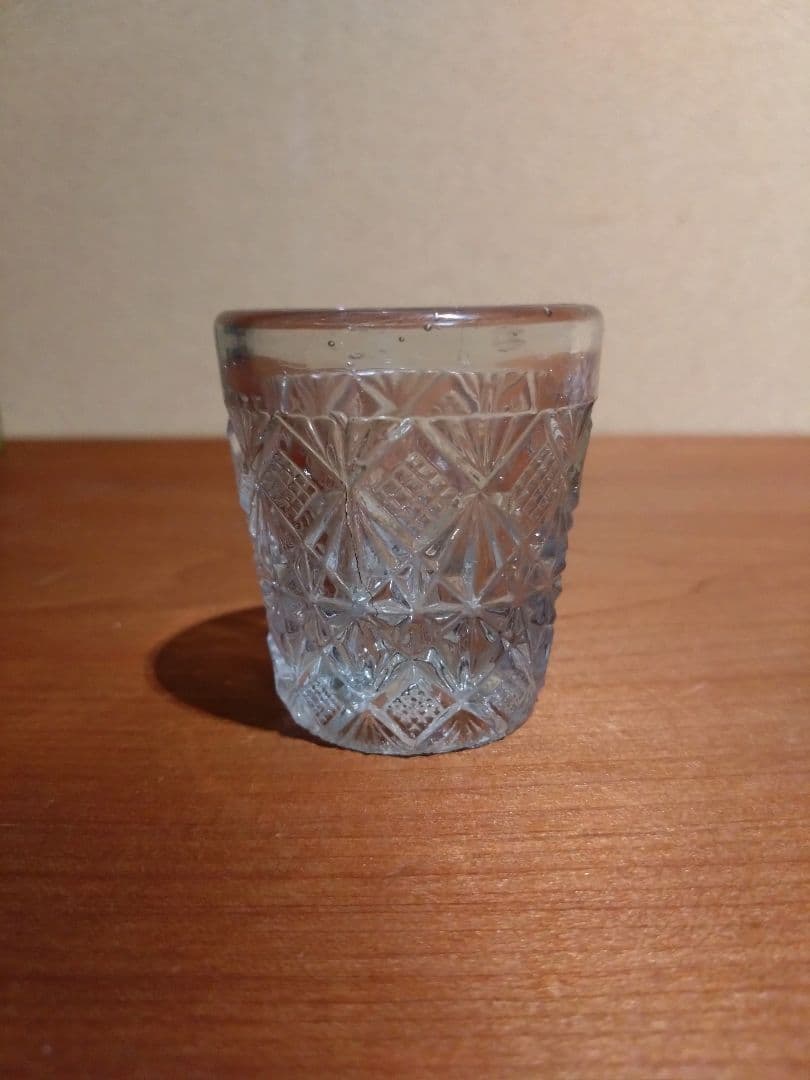 魚子紋  プレスガラス盃 （透明）