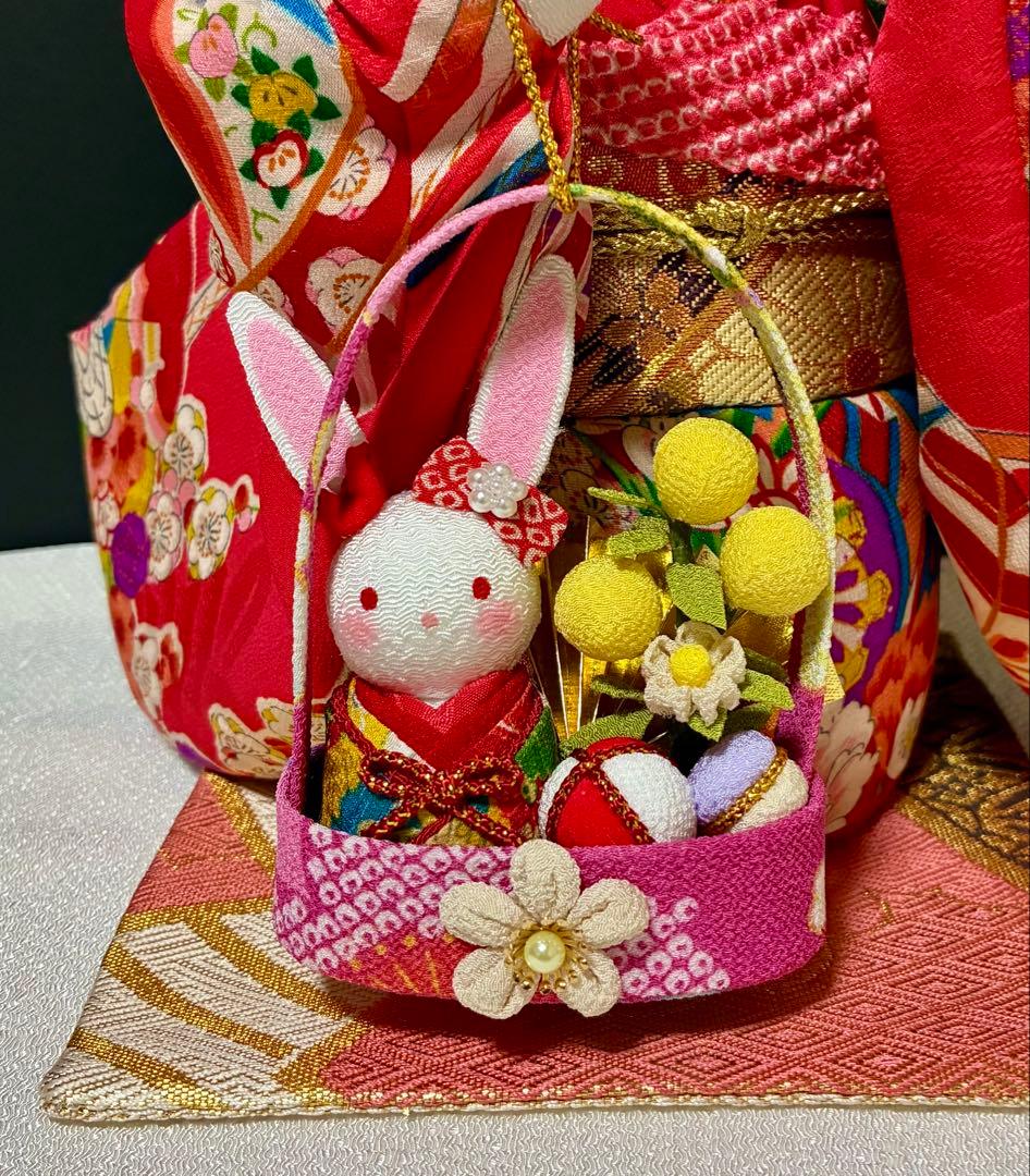 【うさぎの創作人形】耳長うさぎ　ちりめん細工　縮緬細工　うさぎの置物　和風うさぎ