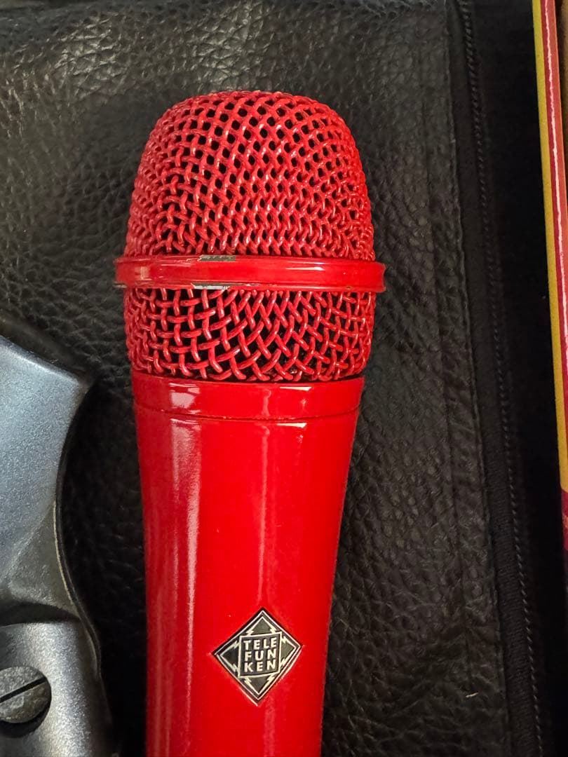 TELEFUNKEN M80 ダイナミックマイク レッド
