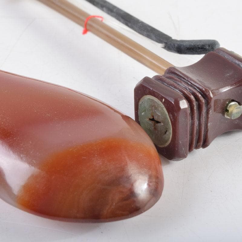 中国　赤瑪瑙彫刻　小さな楽器　弦楽器など　4点　箱付　V　9210