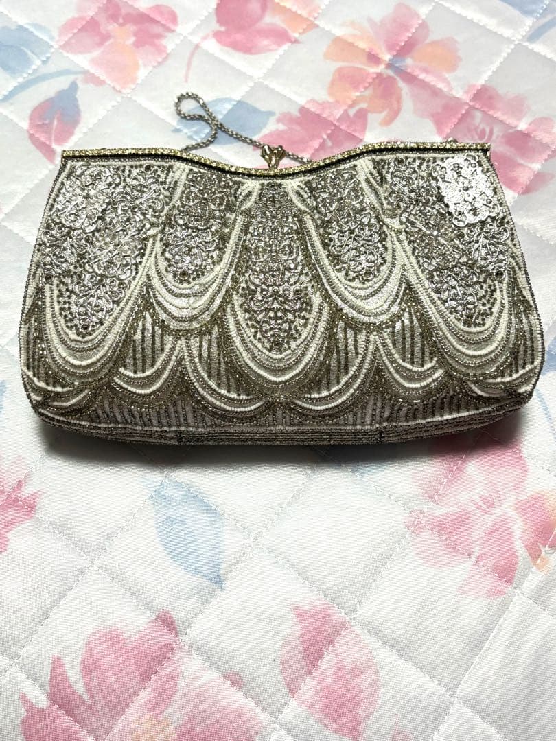 シルバー ビーズ刺繍 クラッチバッグ、パーティバック