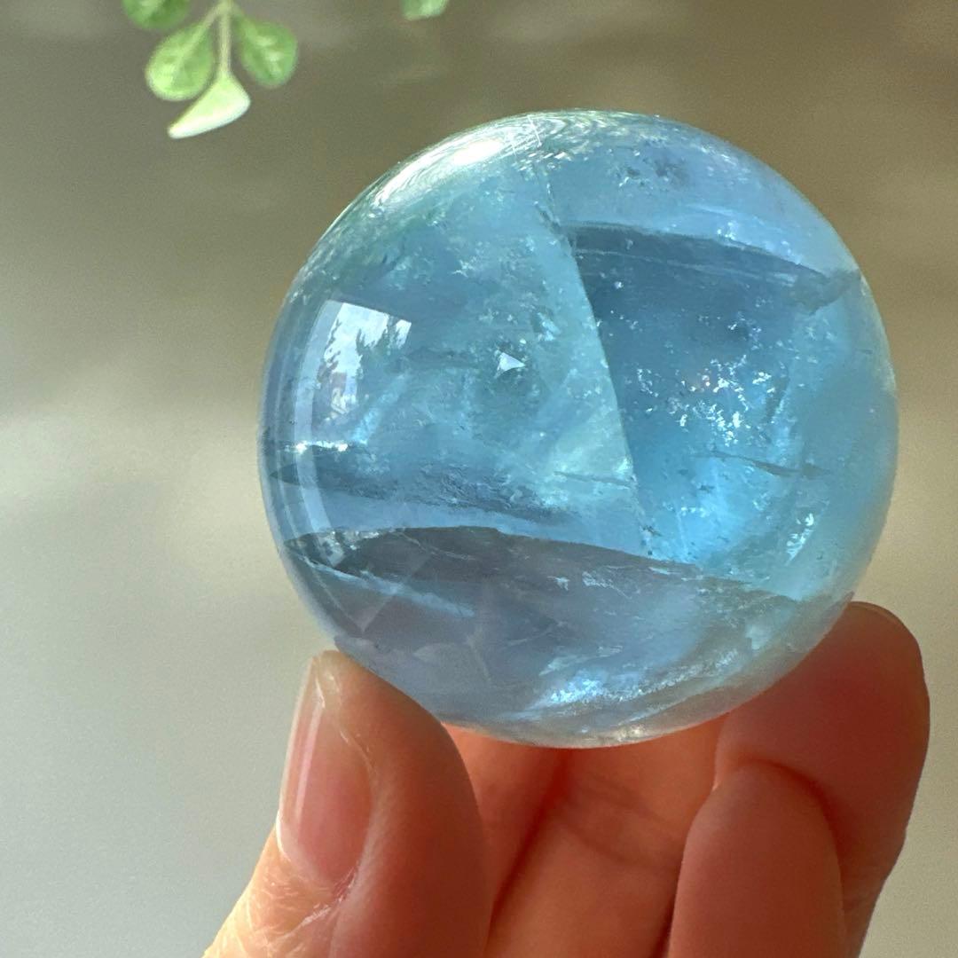 ブルーフローライト　スフィア　4.2㎝　スカイブルー　レア　虹　フローライト