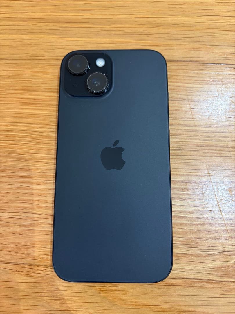 【美品】Apple iPhone 15 ブラック128GB SIMフリー
