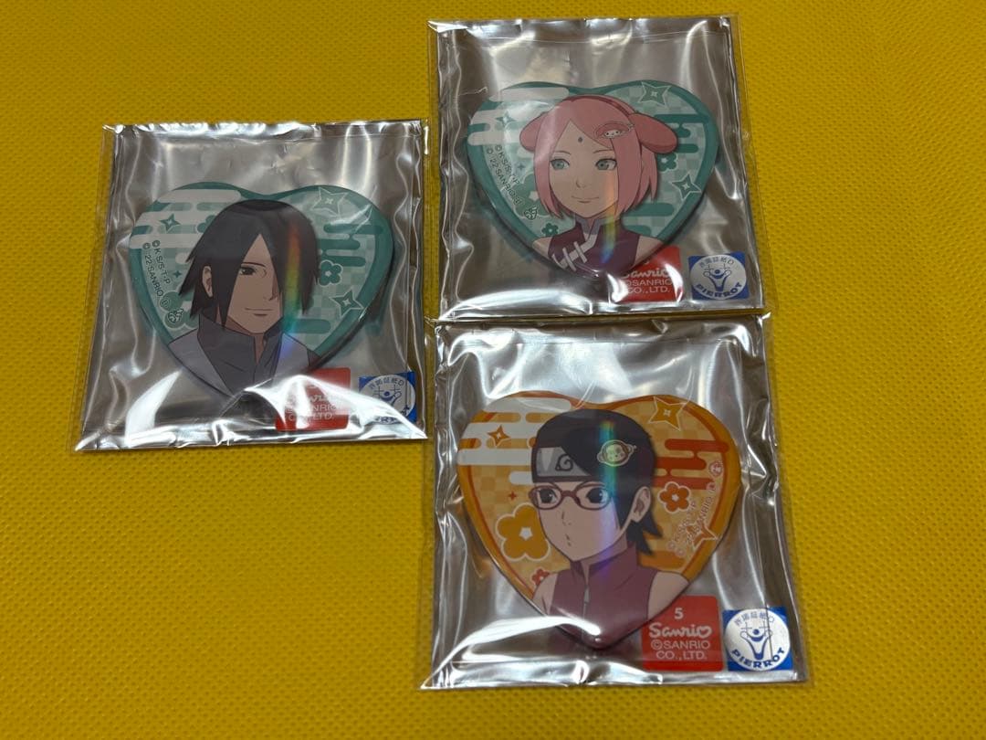 NARUTO BORUTO×サンリオ　ハート缶バッジ サスケ、サクラ、サラダ