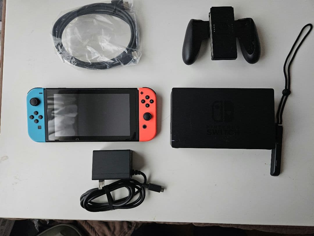 Nintendo Switch 本体 青/オレンジ ※ストラップ1本紛失