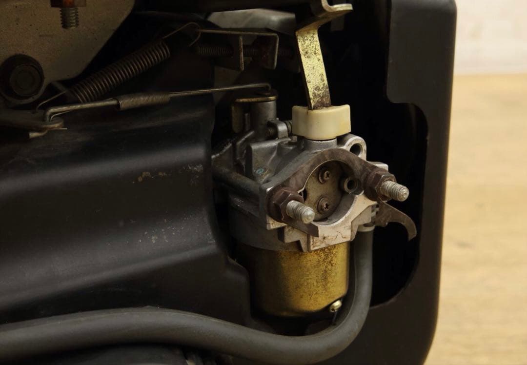 スズキ Suzuki 発電機 SV900H 100V B2D ジャンク