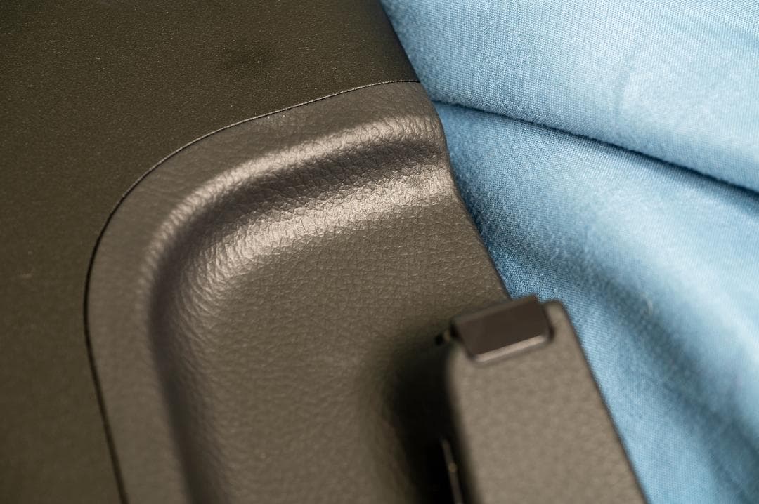 ワコム　Cintiq Pro 27 液晶ペンタブレット 2027年7月まで保証残