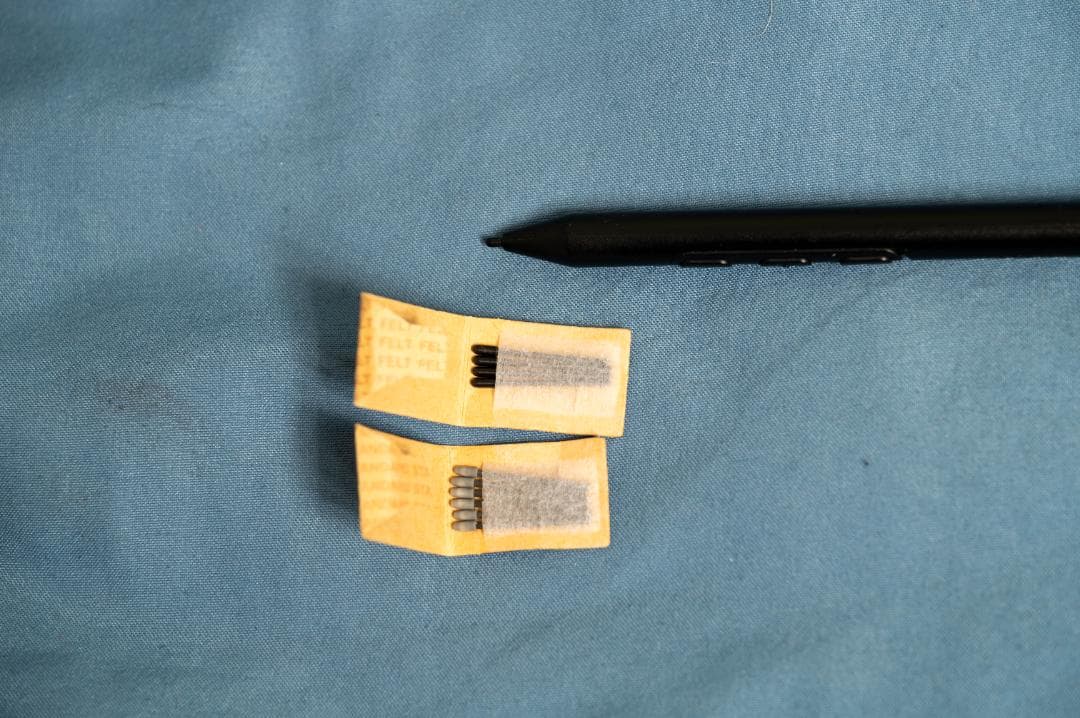 ワコム　Cintiq Pro 27 液晶ペンタブレット 2027年7月まで保証残