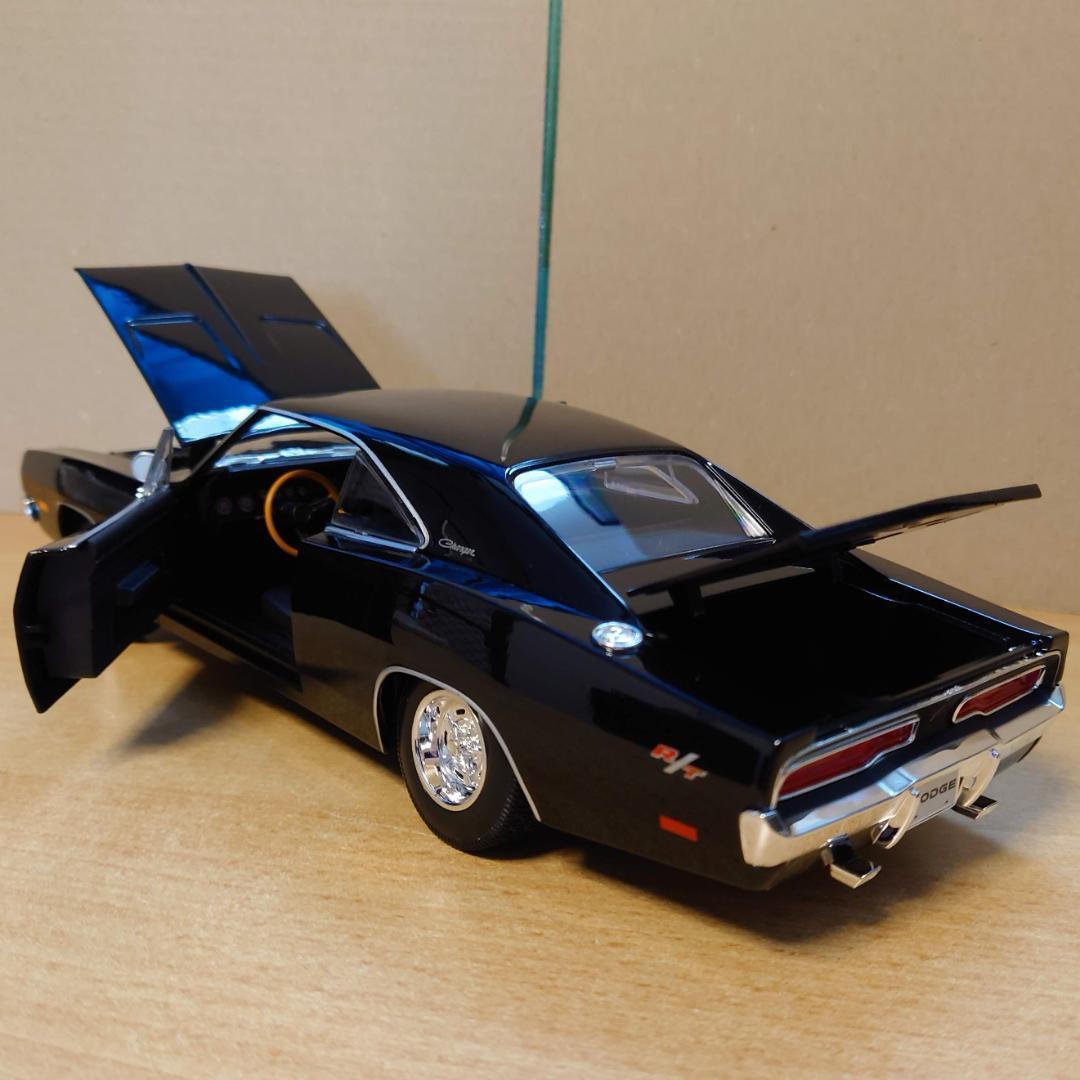 1/18 ダッジチャージャーR/T Dodge Charger R/T 1969
