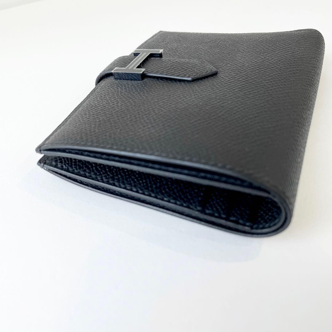 【新品】希少 エルメス ベアンコンパクト モノクローム 黒/黒