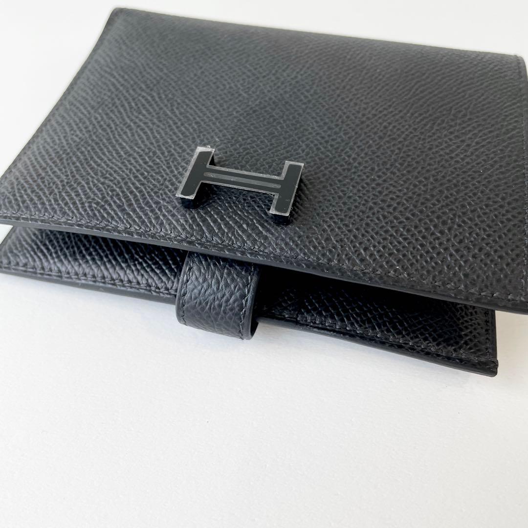 【新品】希少 エルメス ベアンコンパクト モノクローム 黒/黒