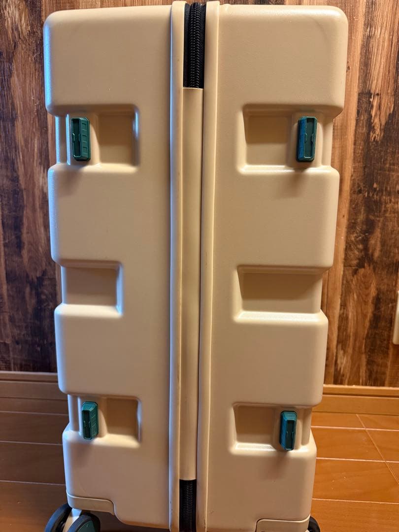 innovator コヨーテキャリーケース　スーツケース　イノベーター　茶色