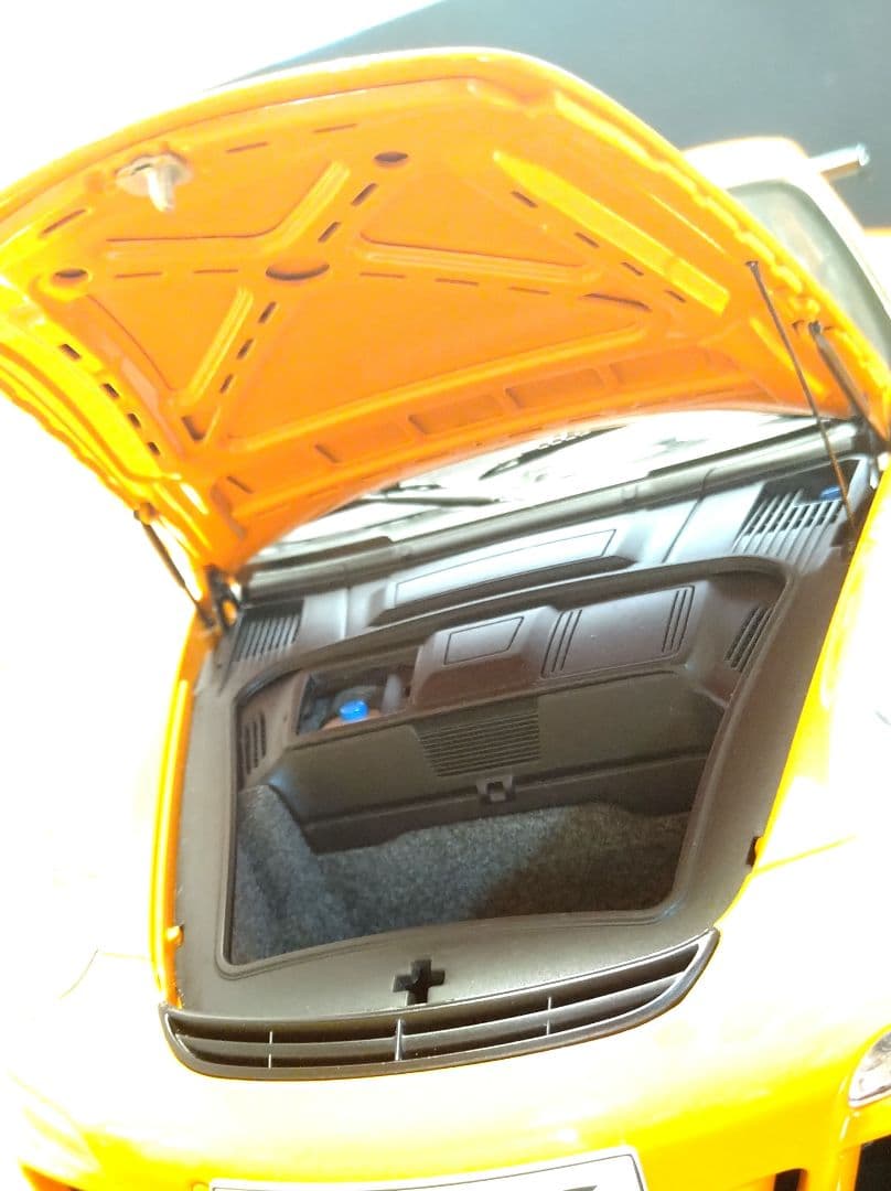 オートアート シグネチャー 1/12 ポルシェ 911 (997) GT3 RS